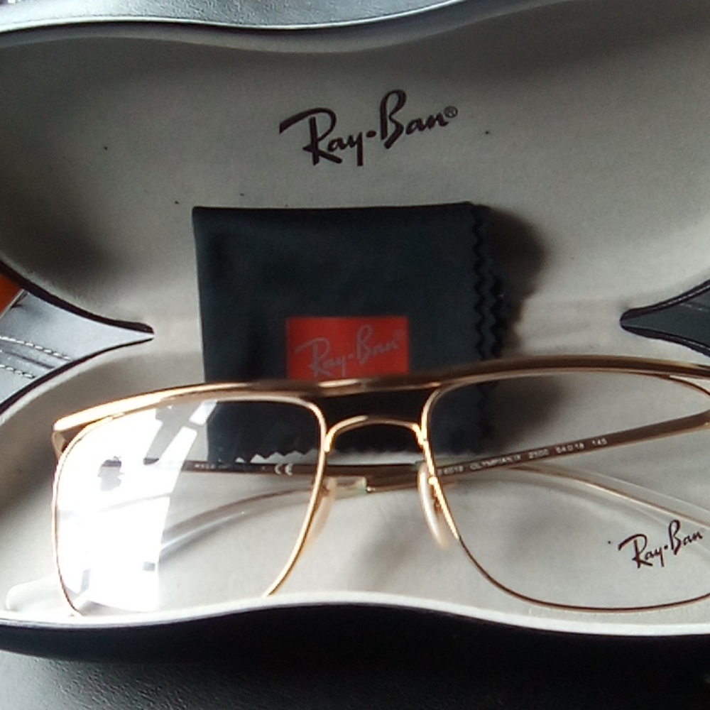 Ray-Ban